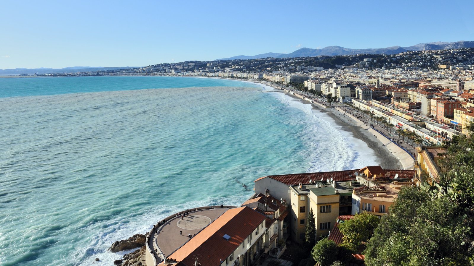 La baie des Anges et la promenade des Anglais à Nice